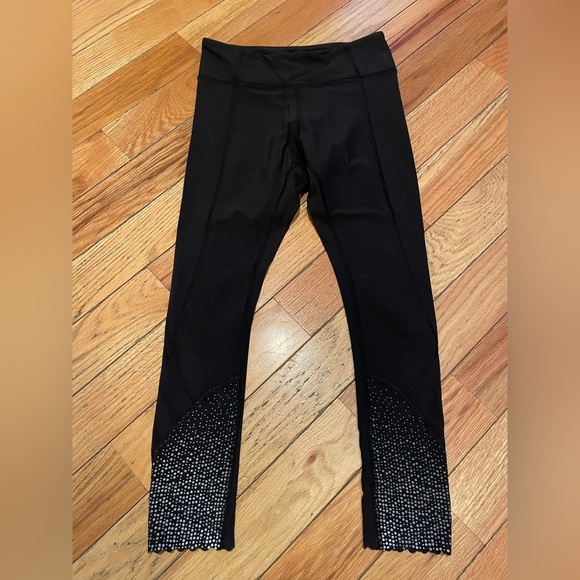 Lululemon Tight Stuff Black Tights Women’s Size 6 Reflective - Picture 6 of 11